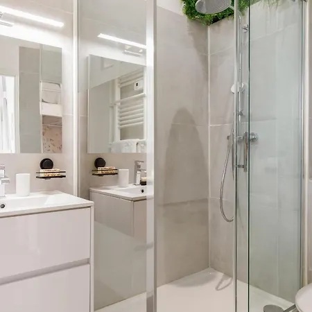 Apartment Superb Air-conditioned Loft In The Heart Of Viel Antibes